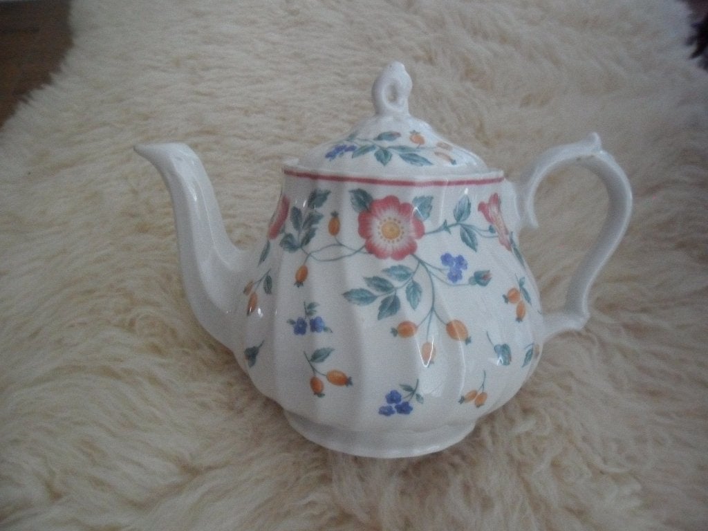 Churchill koffiepot / theepot, Overige merken, Ophalen of Verzenden, Zo goed als nieuw, Porselein