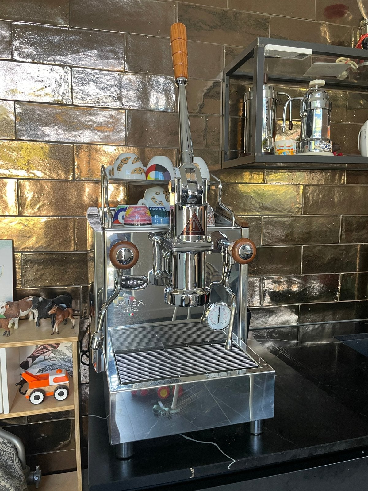 Izzo Alex Leva hevel espresso machine, Espresso apparaat, Koffiebonen, Zo goed als nieuw, 1 kopje