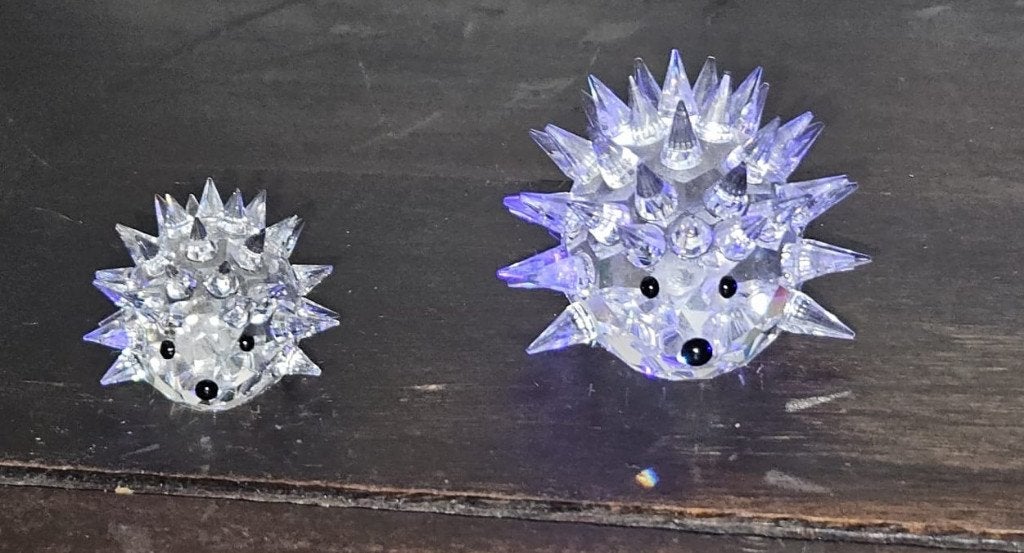 Swarovski set Egel Klein en Mini, Ophalen of Verzenden, Zo goed als nieuw, Figuurtje