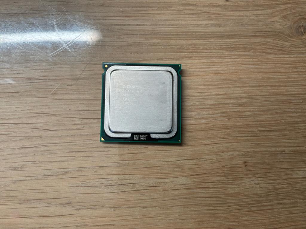 Intel Processor - Xeon 5140 - 2.33Ghz LGA771, Computers en Software, Processors, Gebruikt, 2-core, 2 tot 3 Ghz, Ophalen of Verzenden