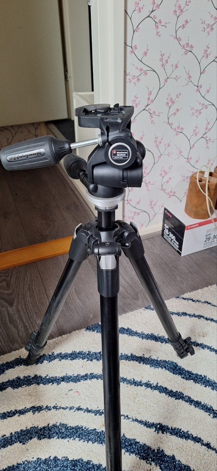 Manfrotto Compact Action Statief met Balhoofd, Audio, Tv en Foto, Fotografie | Statieven en Balhoofden, Met balhoofd, Zo goed als nieuw
