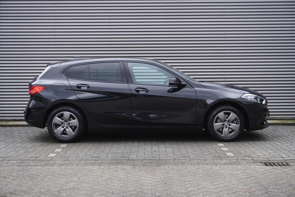 BMW 1 Serie 118i Trekhaak met afneembare kogel | Achteruitri, 136 pk, Gebruikt, Met garantie (alle), Leder en Stof
