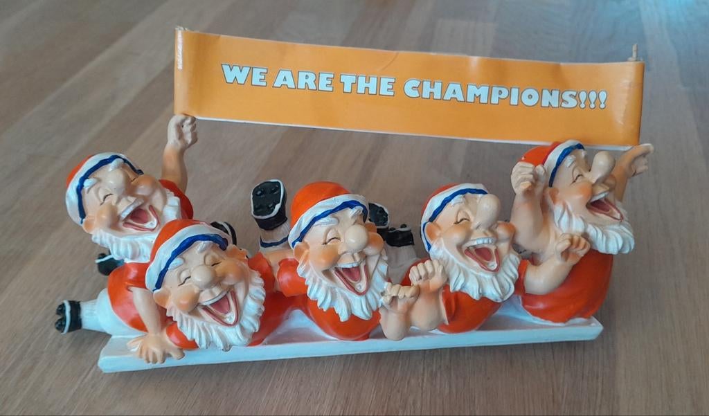 Oranje voetbal kabouters - We are the champions - Nieuw, Ophalen, Nieuw, Overige sporten, Beeldje of Poppetje