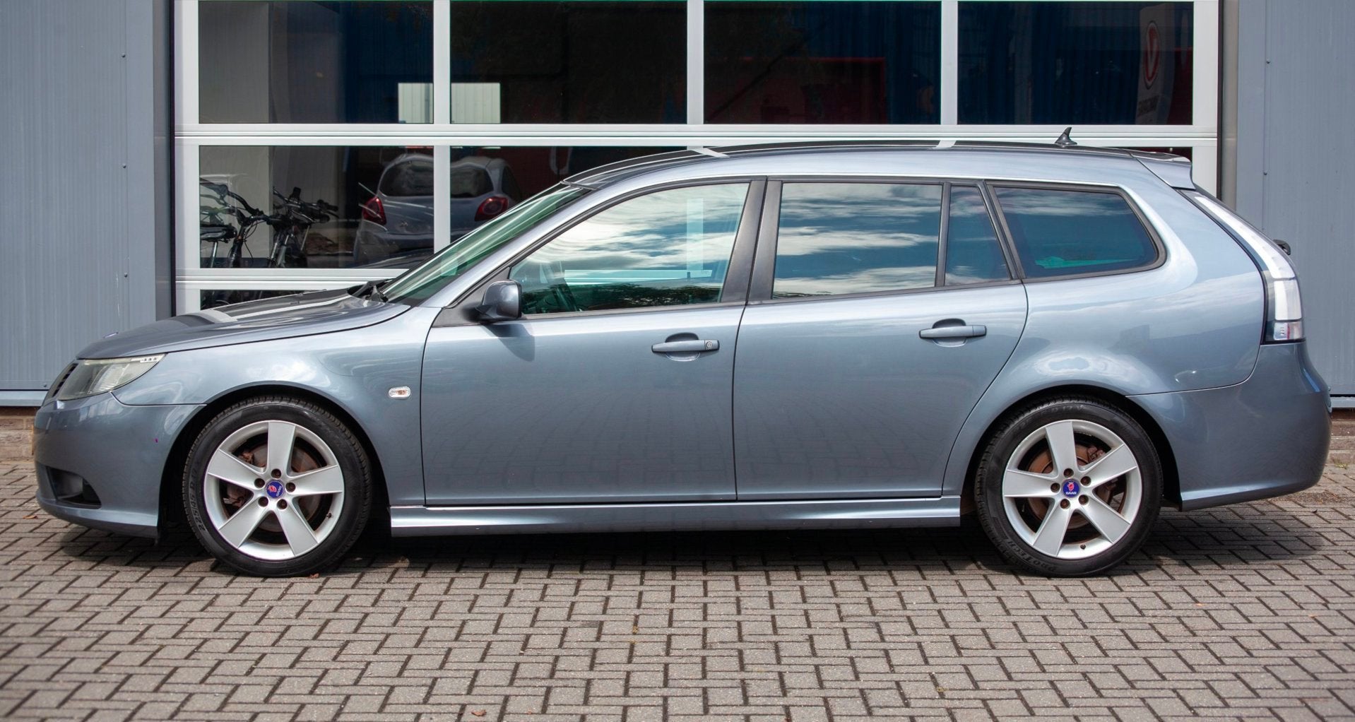 Saab 9-3 Sport Estate 1.8t Vector, Auto's, Gebruikt, Zwart, 4 cilinders, 150 pk