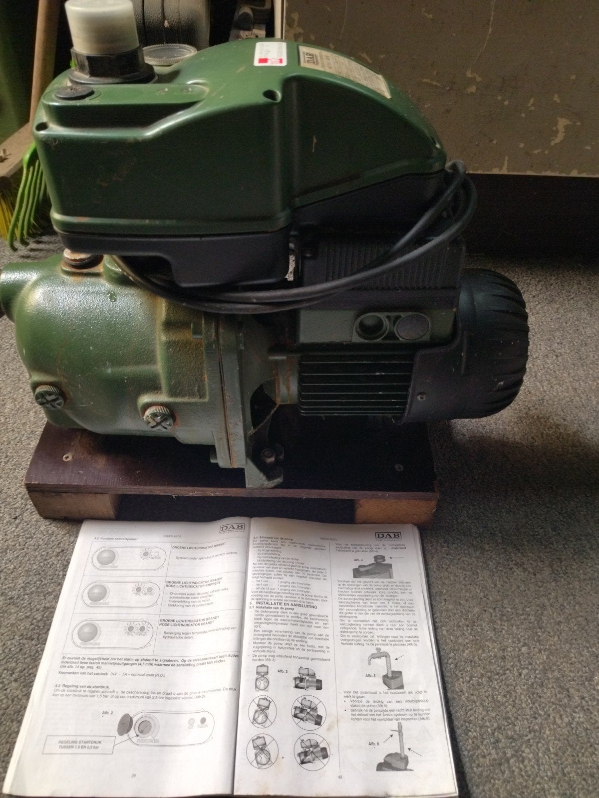 Defect  voor onderdelen DAB Active J 82 M Hydrofoorpomp - Zo, Ophalen, Gebruikt, Elektrisch, Hydrofoorpomp