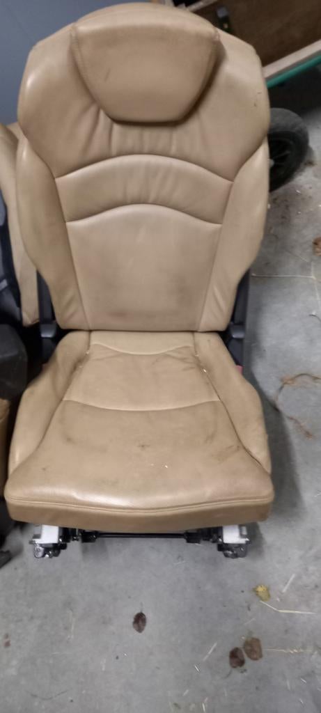 Leren autostoelen  voor Citroën of Peugeot, Ophalen, Citroën
