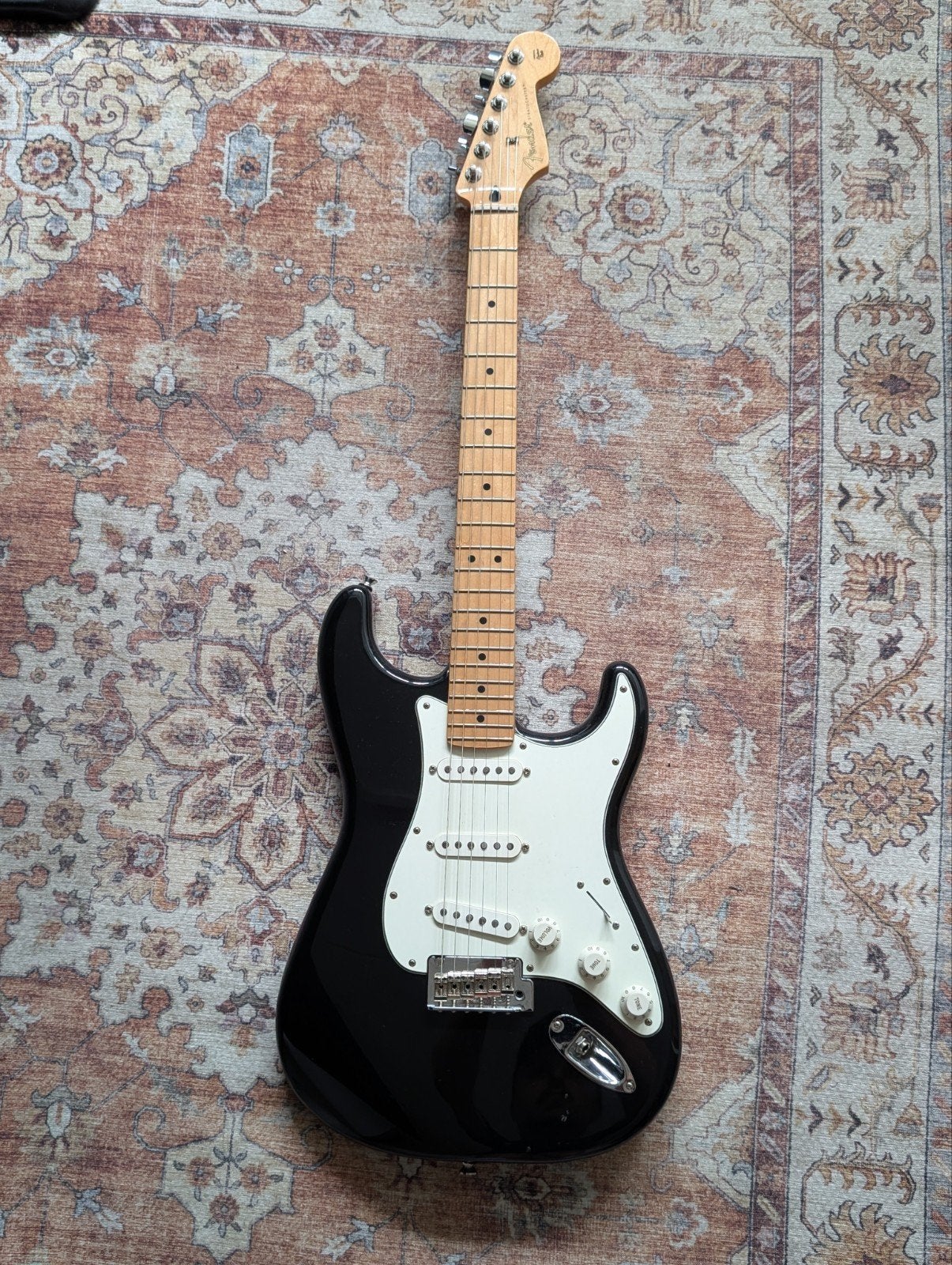 Fender Stratocaster elektrische gitaar - Zwart, Ophalen, Zo goed als nieuw, Solid body, Fender