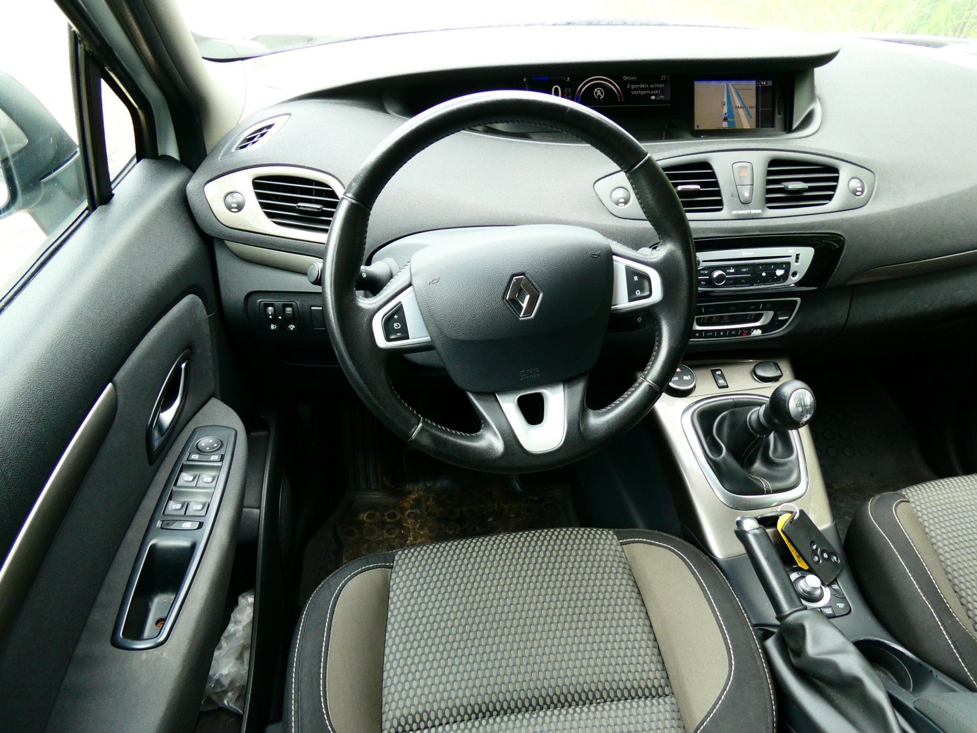 Renault Scénic Xmod 1.2 TCe 116pk 151.000km Clima Cruise Na, Auto's, Renault, Voorwielaandrijving, Euro 5, Gebruikt, 4 cilinders