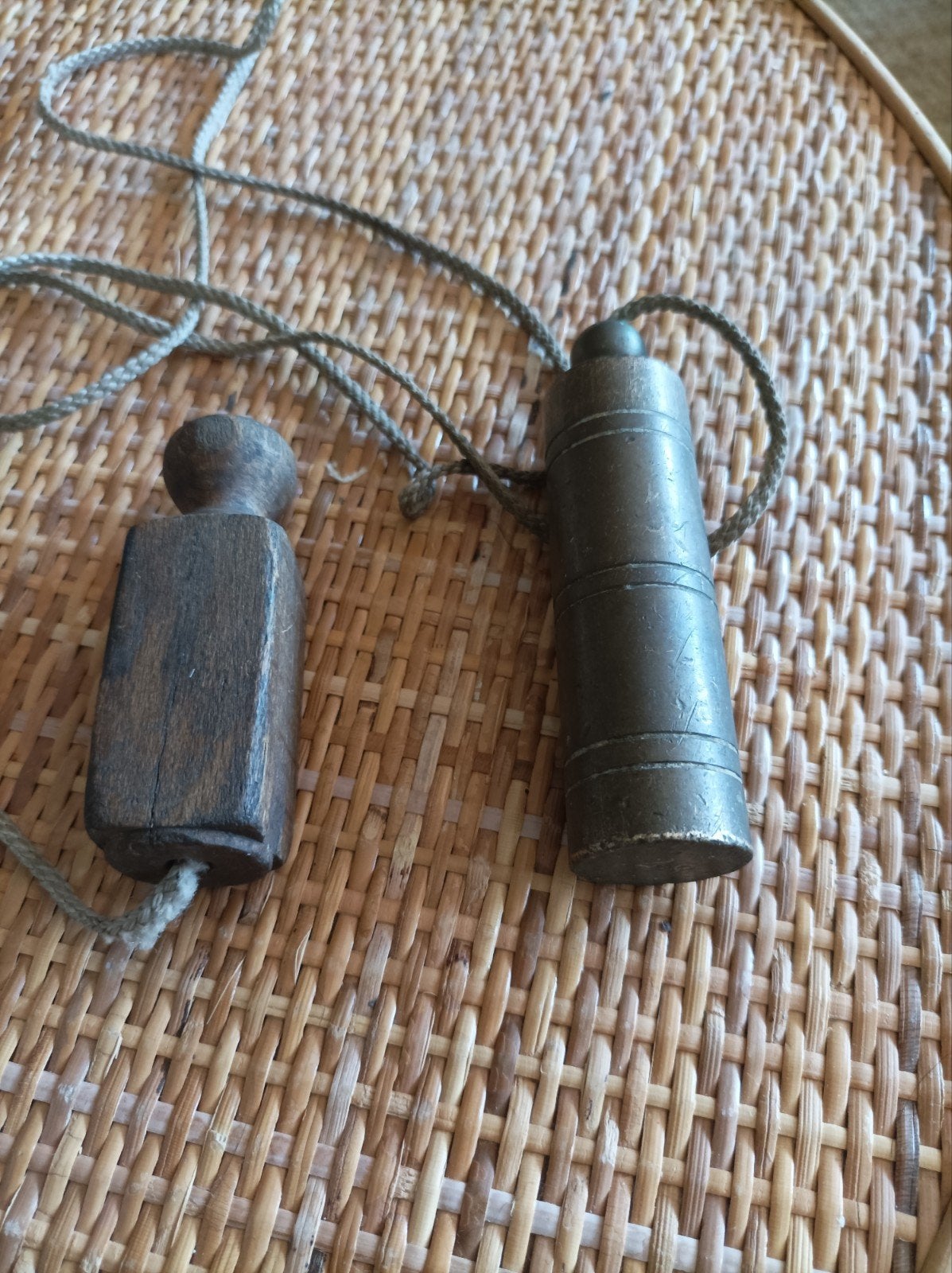 Antiek schietlood met touw - Hout en metaal, Ophalen of Verzenden