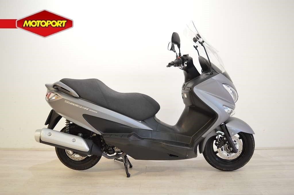 Suzuki UH 200 BURGMAN (bj 2018), Lange Dreef 12
4131NH  Vianen, NL, Suzuki, Scooter, Bedrijf
