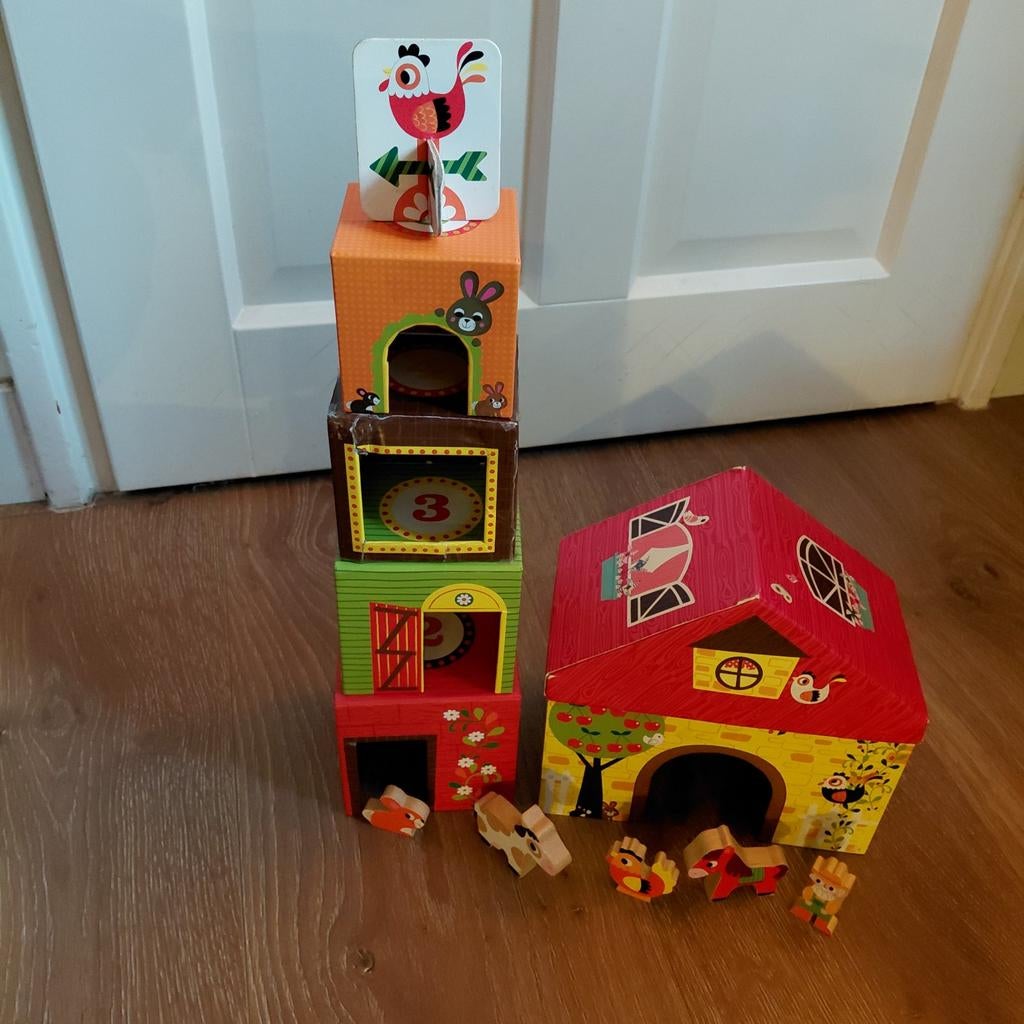 Kartonnen boerderij met houten dieren, Ophalen of Verzenden, Gebruikt, Jongen of Meisje