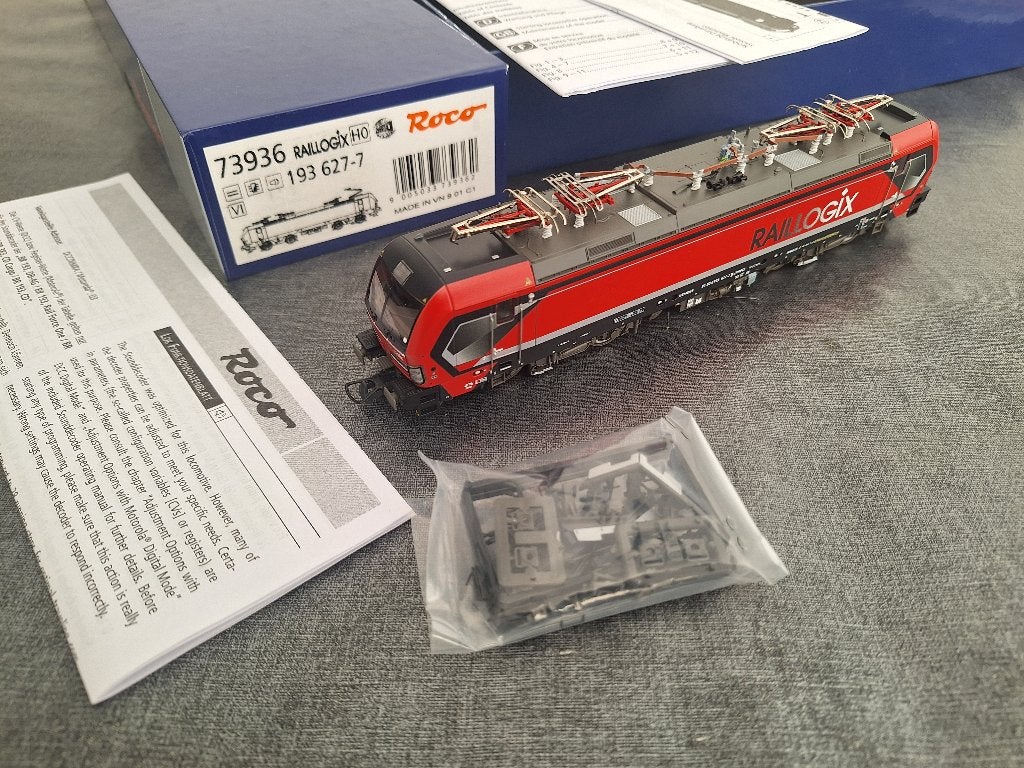 Roco Vectron Raillogix Rood digitaal sound, Ophalen, Roco, Gelijkstroom, Locomotief