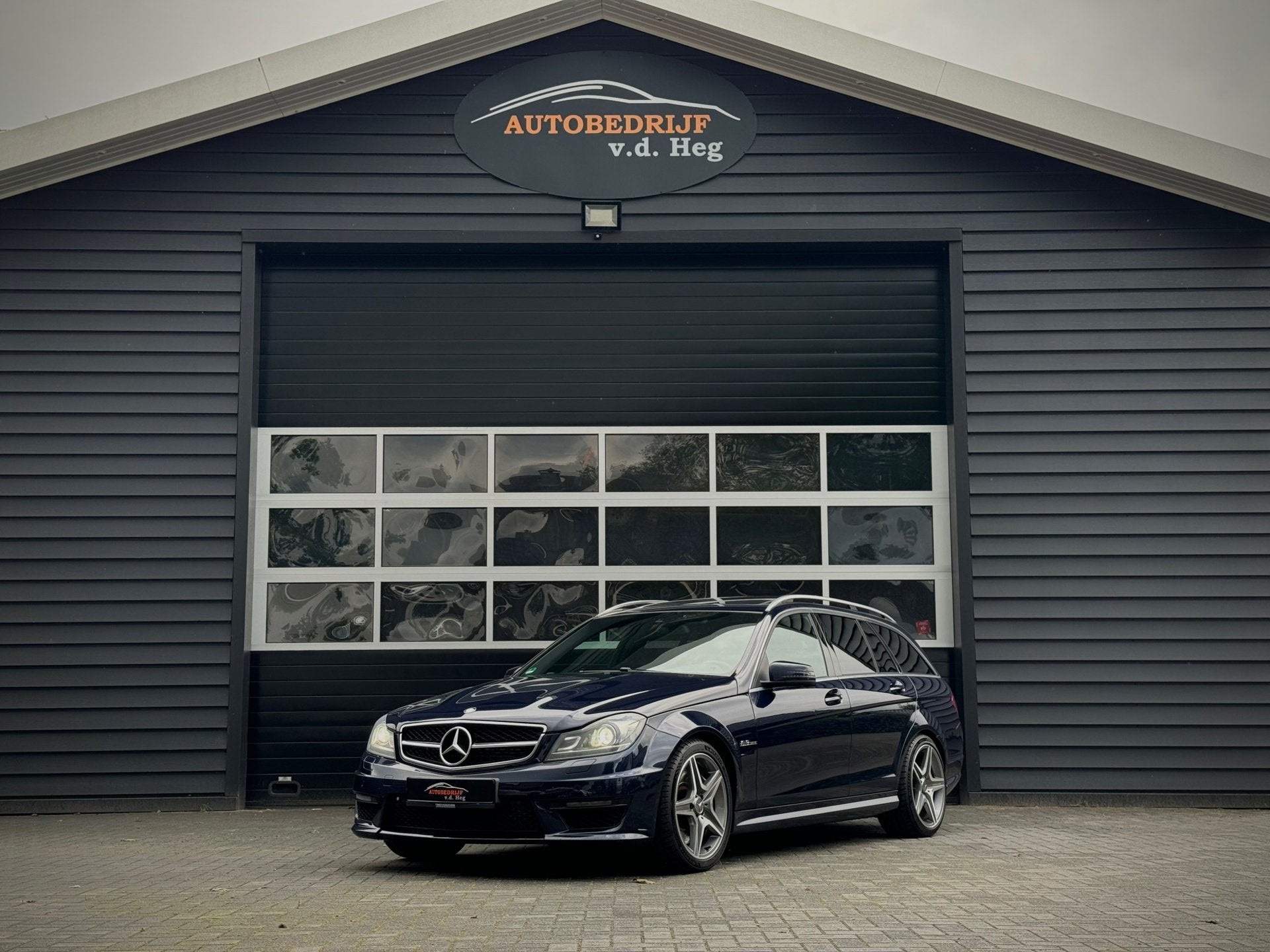 Mercedes-Benz C-klasse Estate AMG C63 schuifdak harman kardo, Auto's, Automaat, Euro 5, Achterwielaandrijving, Blauw