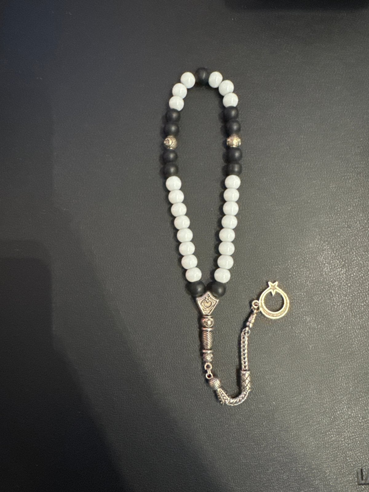 Gebedskralen Tasbih Zwart Wit met Zilveren Details, Zwart, Ophalen of Verzenden, Zo goed als nieuw, Overige materialen