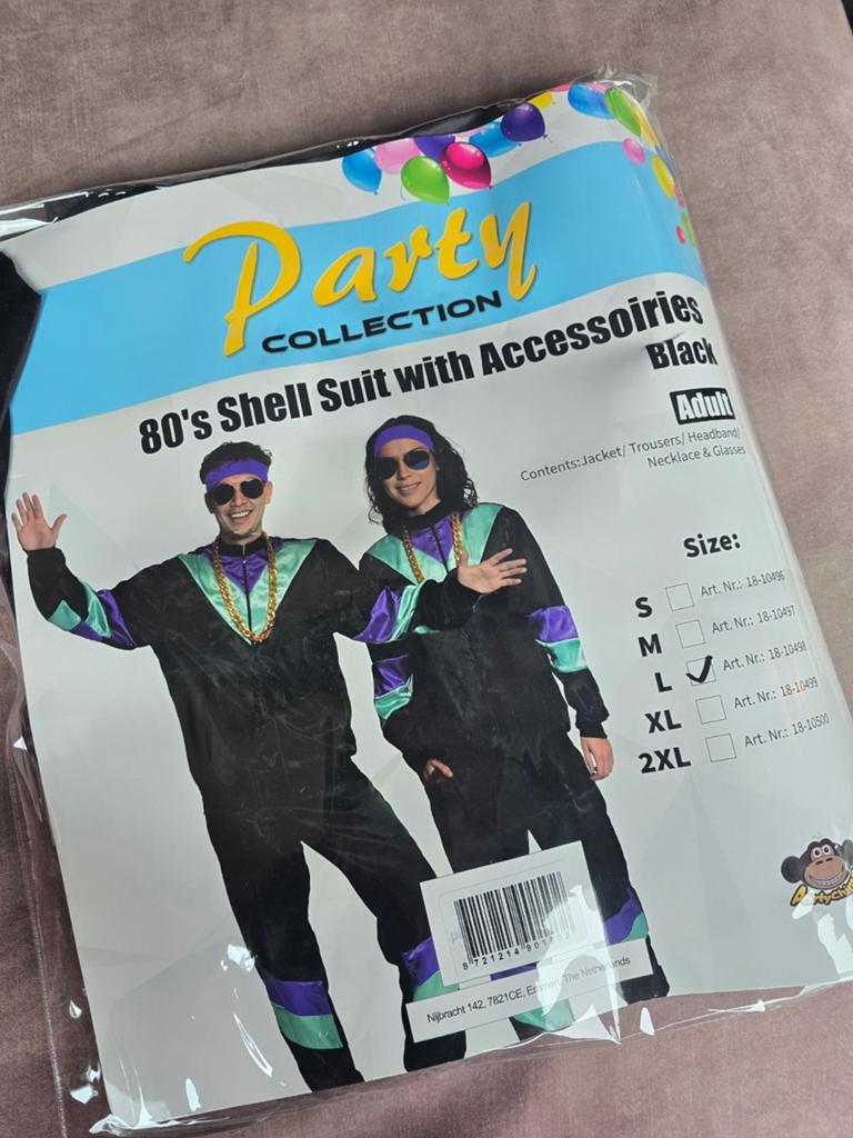 Nieuw inc accesoires! Foute party outfit unisex maat M-XXL, Ophalen of Verzenden, Nieuw, Overige maten