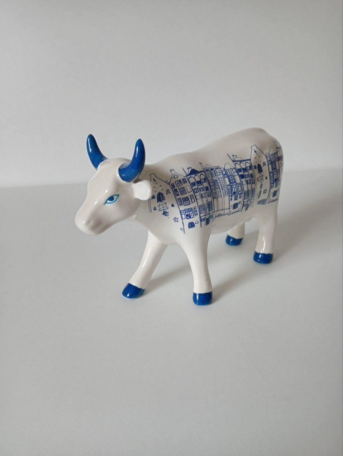 CowParade Amsterdam Koe - Delfts Blauw Grachtenpandjes, Antiek en Kunst, Ophalen of Verzenden