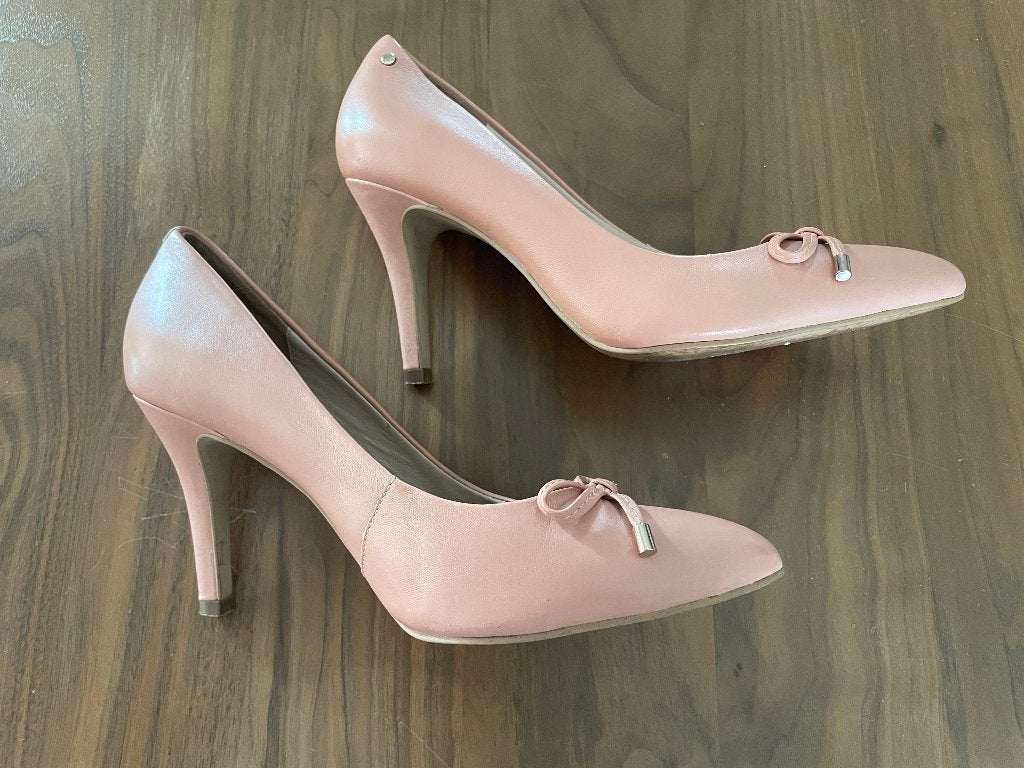 Martinelli: z.g.a.n. prachtige pumps. Maat 38, Pumps, Overige kleuren, Verzenden, Zo goed als nieuw