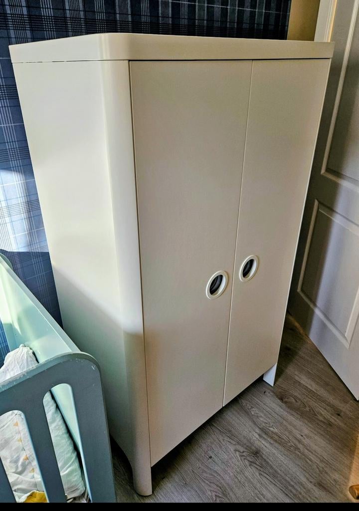 IKEA BUSUNGE Kledingkast wit - 80x139 cm, Overige materialen, Met deur(en), 100 tot 150 cm, Zo goed als nieuw