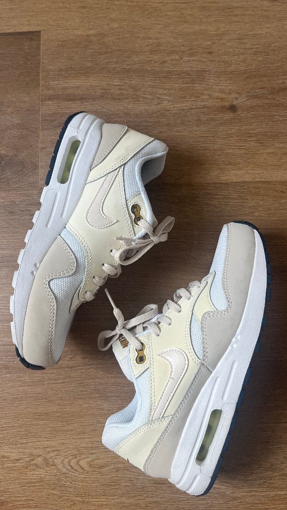 Witte Nike airmax sneakers 37.5, Verzenden, Nieuw, Nike air max, Jongen of Meisje