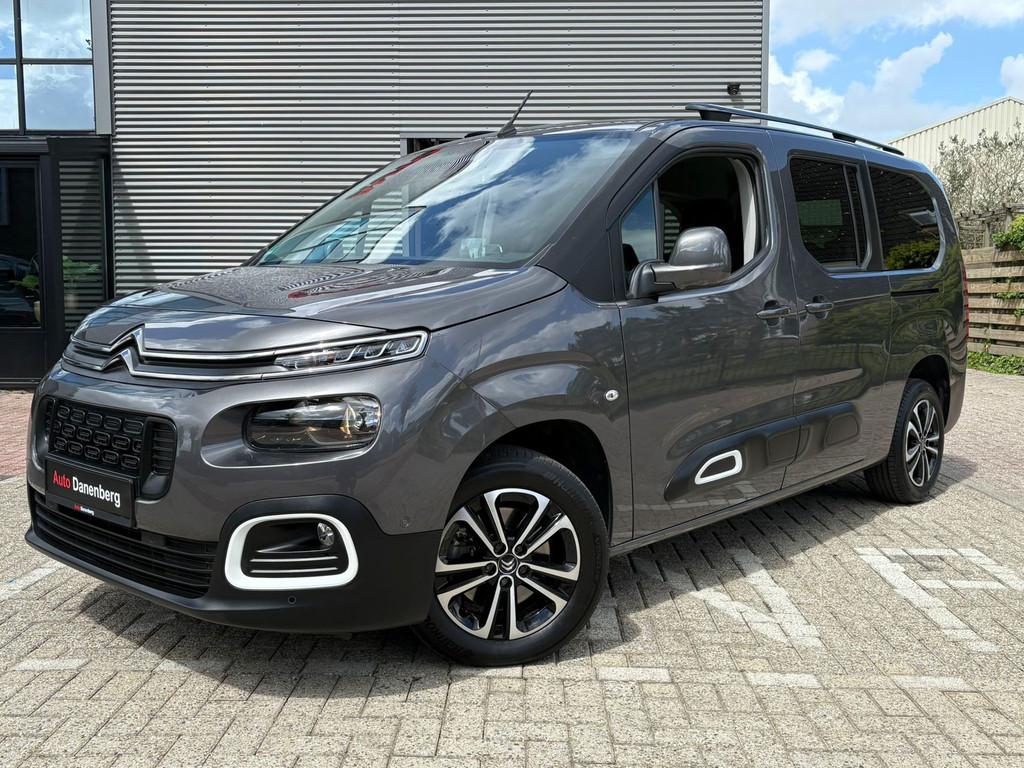 Citroen Berlingo XL 1.2 PureTech Shine 7p. stoelverwarming!, Auto's, Voorwielaandrijving, Stof, Zwart, 1199 cc