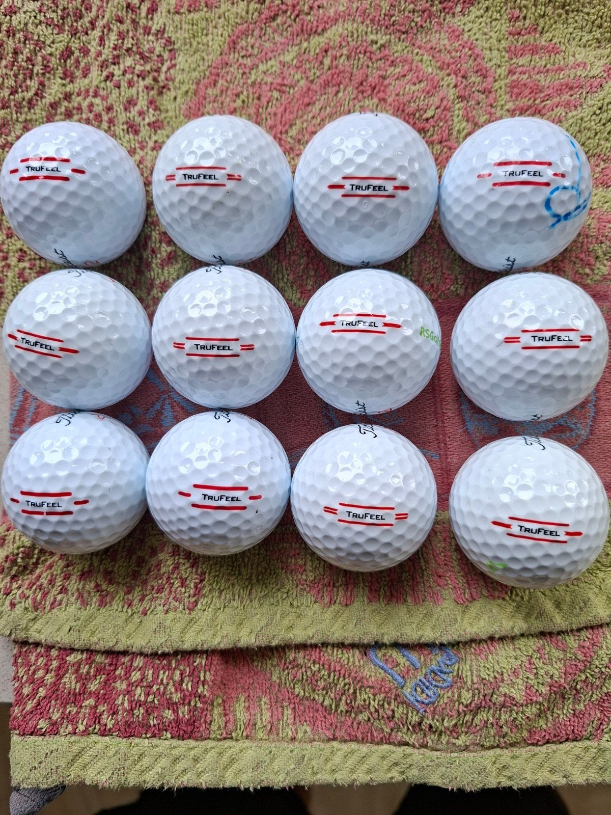 Trufeel golfballen met logo's en markeringen, Sport en Fitness, Ophalen of Verzenden, Bal(len)