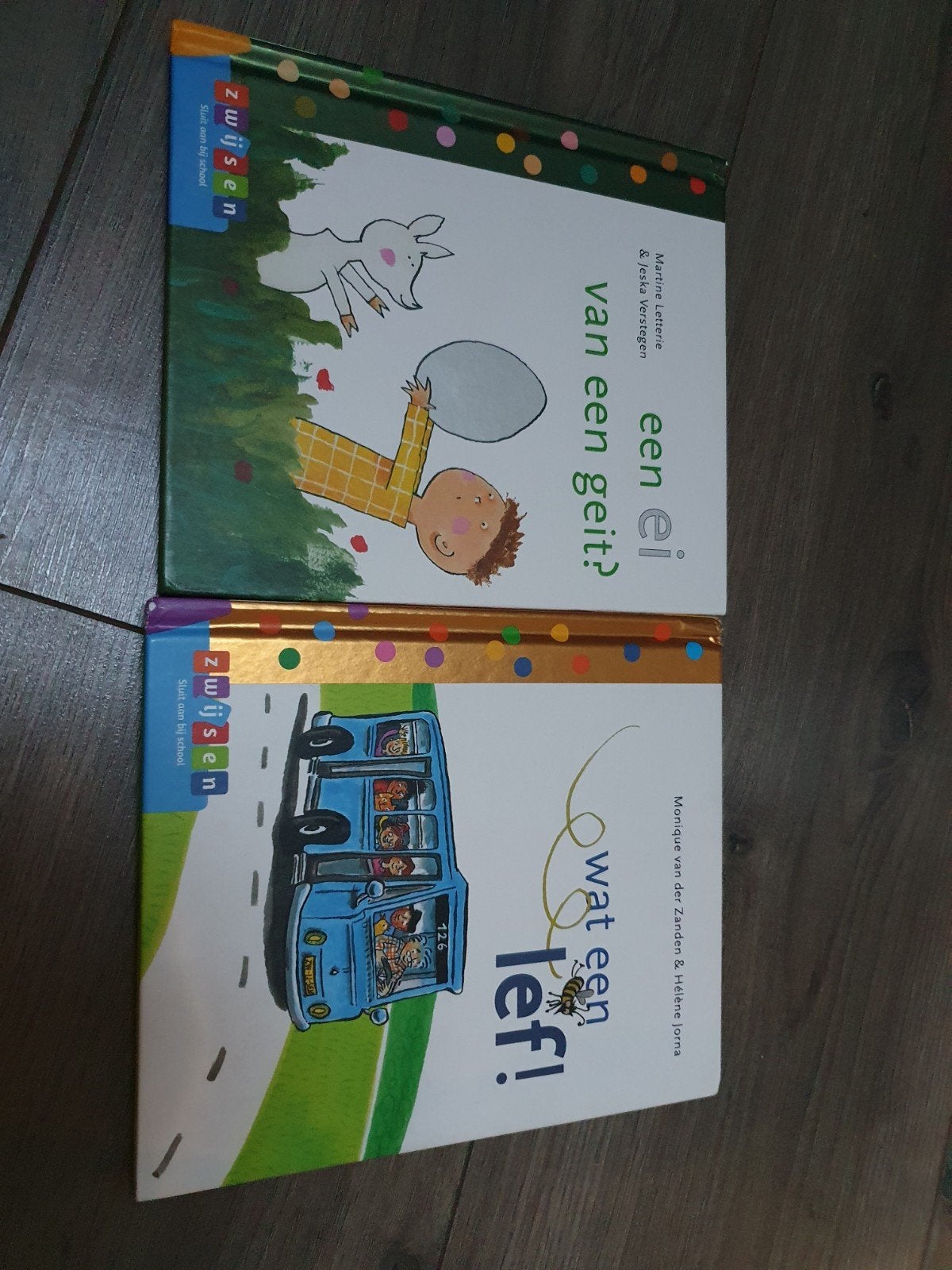 2 Zwijsen boeken: Een ei van een geit? & Wat een lef!, Ophalen of Verzenden, Zo goed als nieuw, Fictie algemeen