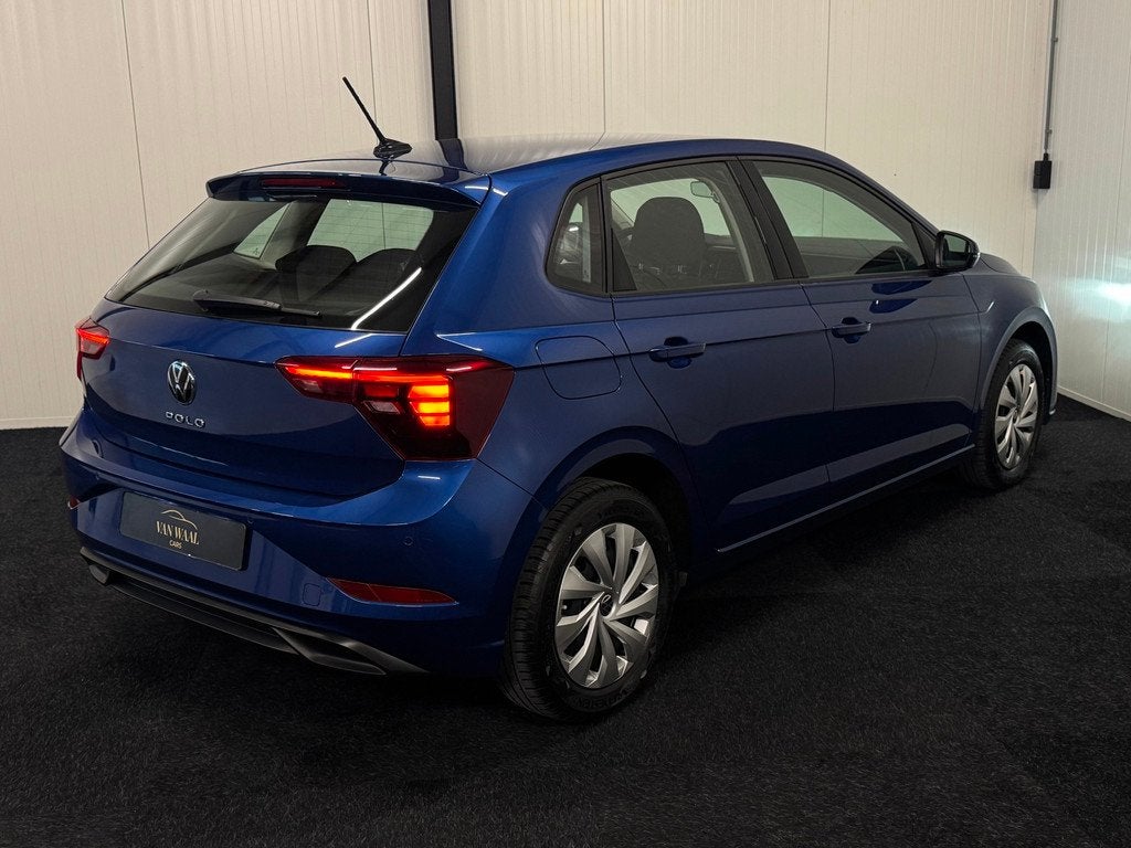 Volkswagen Polo 1.0 TSI 2022 95PK CLIMA|LANE|ACC|CARPLAY|VIR, Auto's, Voorwielaandrijving, Stof, Zwart, 95 pk