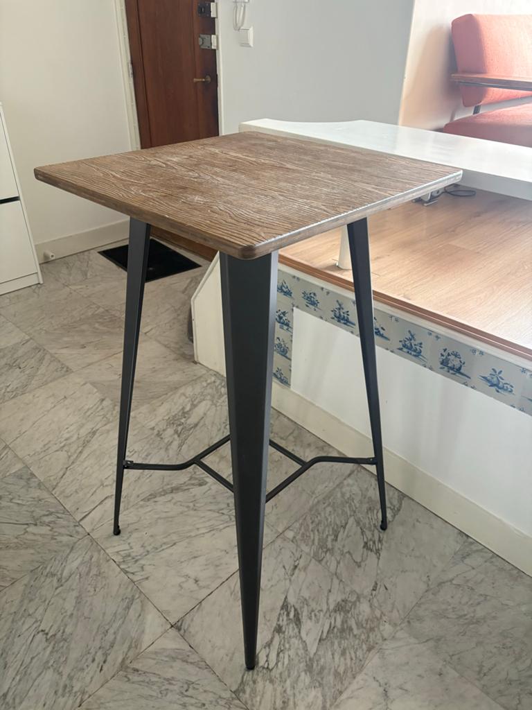 Bartafel 60x60 cm, hoogte 104,5 cm, Ophalen, Gebruikt