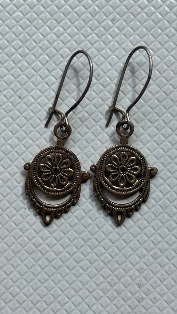 Oorbellen - vintage - zilverkleur - jaren 70, Ophalen of Verzenden, Zo goed als nieuw, Zilver, Overige materialen