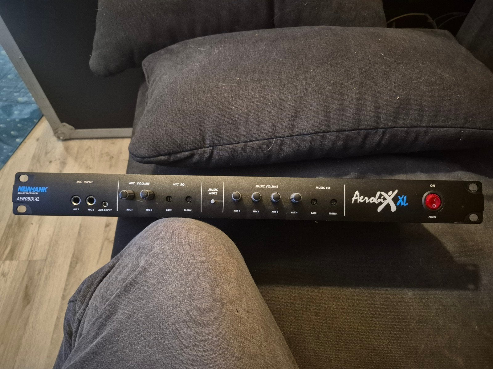 Newhank Aerobix XL Audio Mixer, Muziek en Instrumenten, Ophalen of Verzenden, Zo goed als nieuw, 5 tot 10 kanalen, Microfooningang