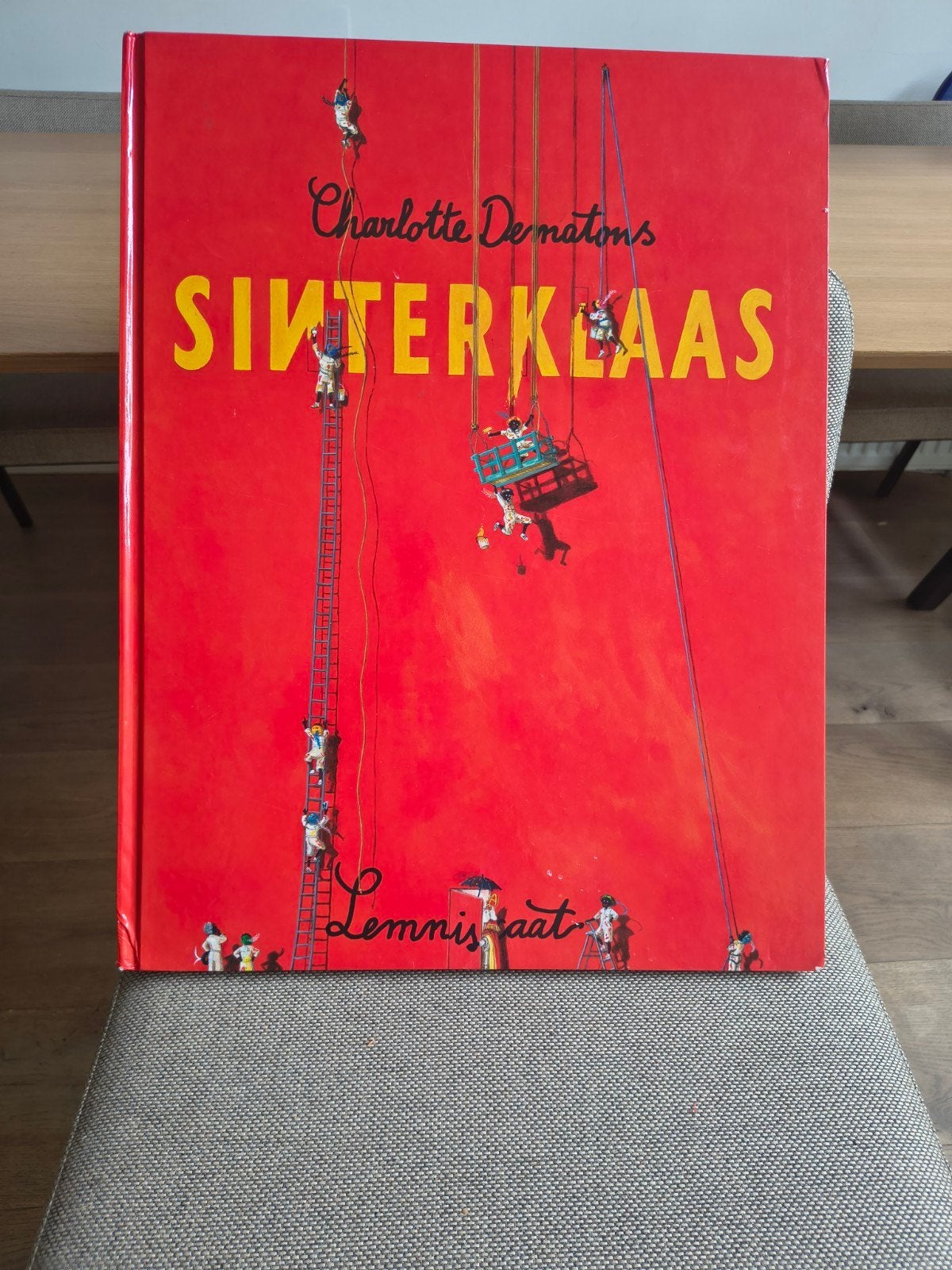 Charlotte Dematons - Sinterklaas (groot formaat), Ophalen of Verzenden, Gelezen, Charlotte Dematons