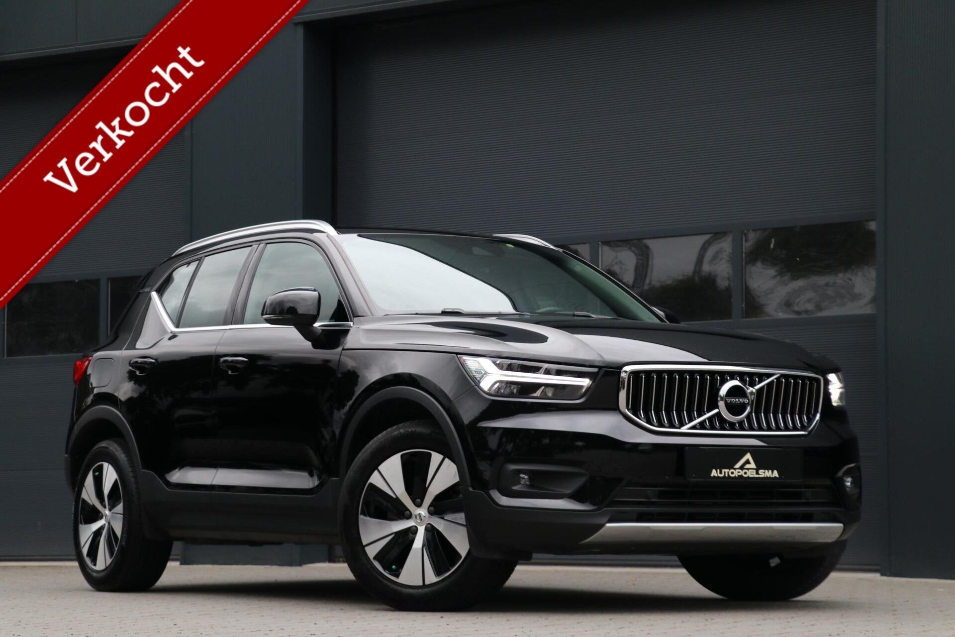 Volvo XC40 1.5 T4 Recharge AppleCarplay Camera Pdc Lmv LaneA, Auto's, Dealer onderhouden, Stof, Verwarmde buitenspiegels, Zwart