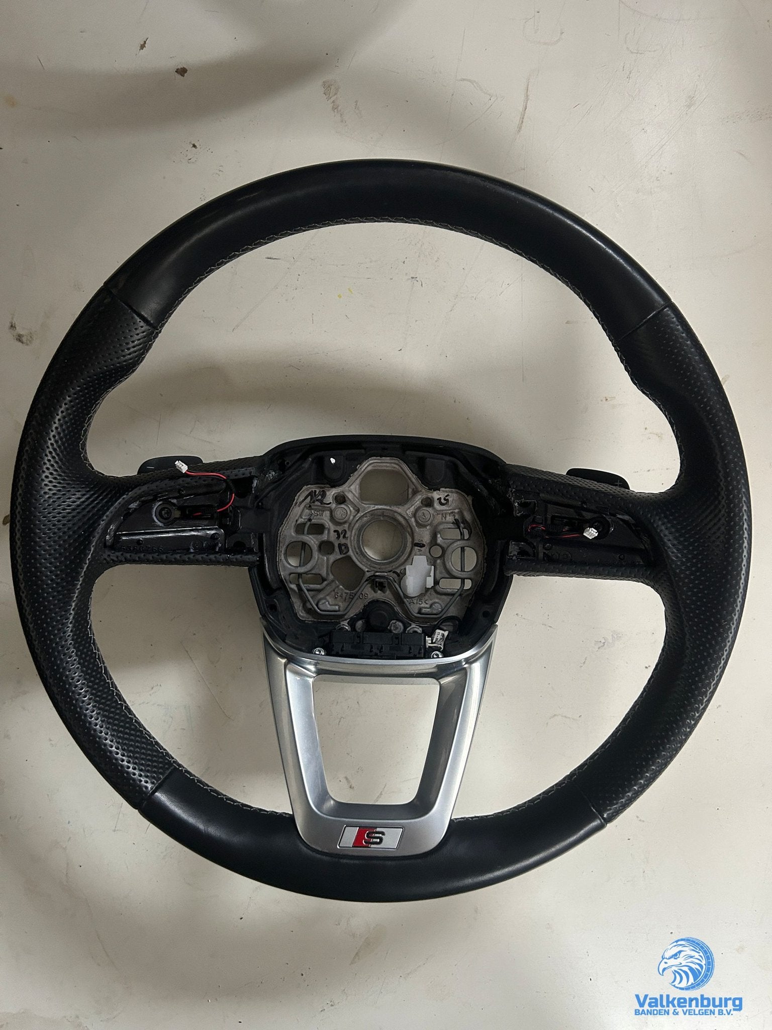 Originele Audi Q3 83A S line leder geperforeerd stuurwiel st