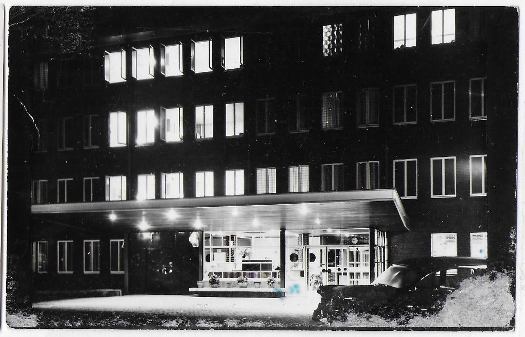 Breda Diaconessenhuis Oude gelopen Ansichtkaart ( B3557, Ophalen of Verzenden, 1960 tot 1980, Gelopen, Noord-Brabant