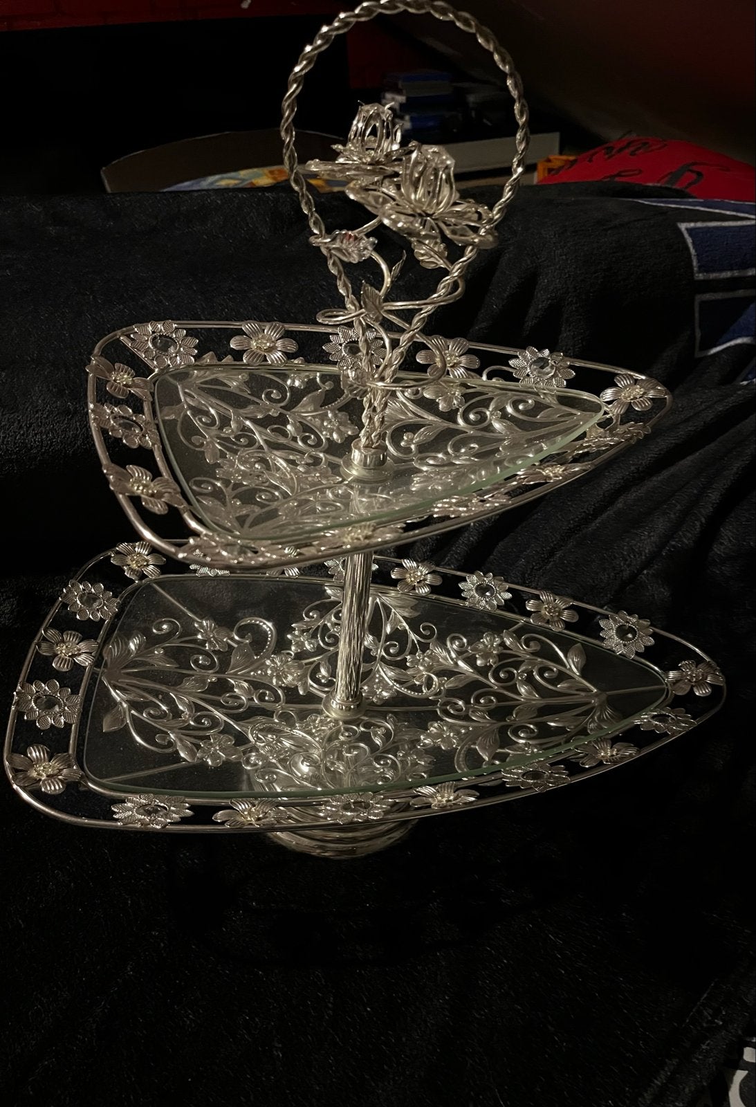 Zilverkleurige etagere met bloemmotief, Ophalen of Verzenden
