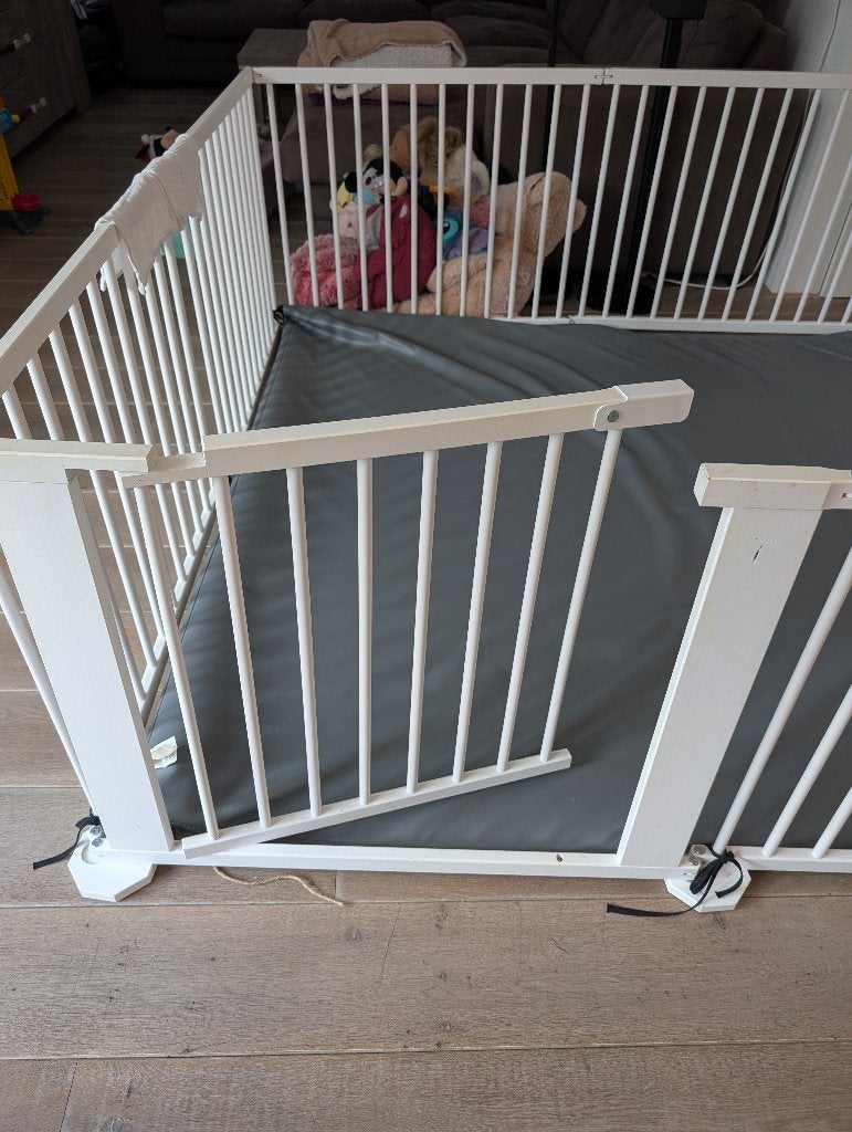 Grondbox 180x180 en 74 cm hoog, Kinderen en Baby's, Boxen, Ophalen, Zo goed als nieuw, Overige vormen, Boxkleed