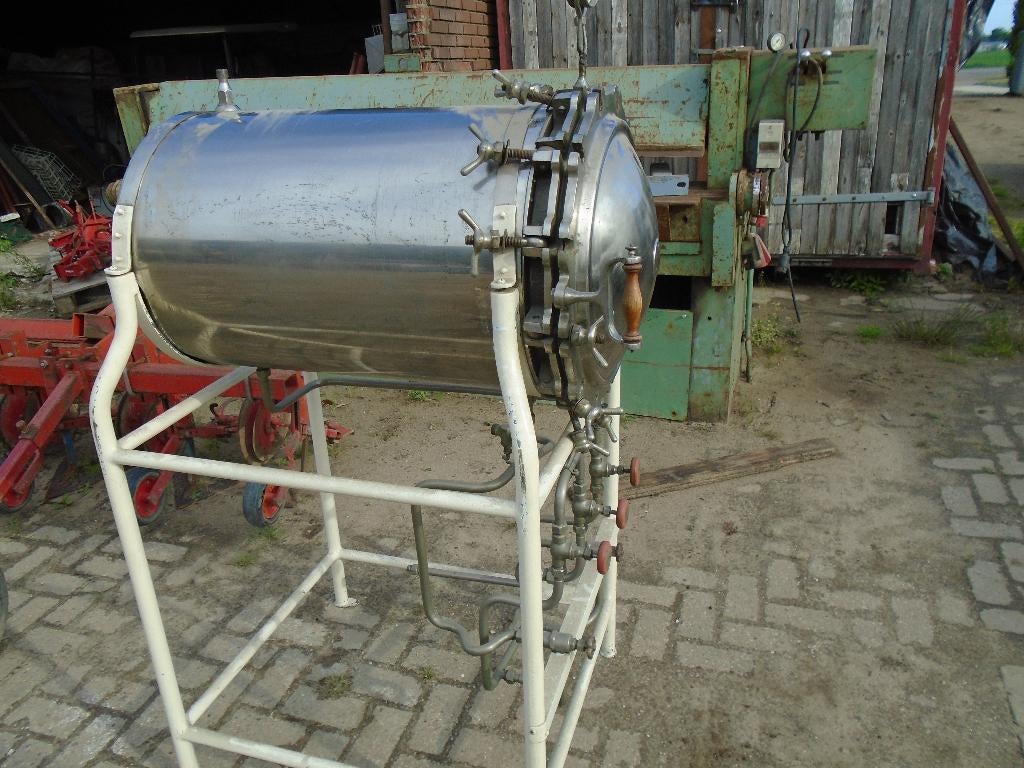 Tank, steriliseertank. Messing buiten tank met koperen ketel, Ophalen, Gebruikt, 250 mm of meer, Overige typen