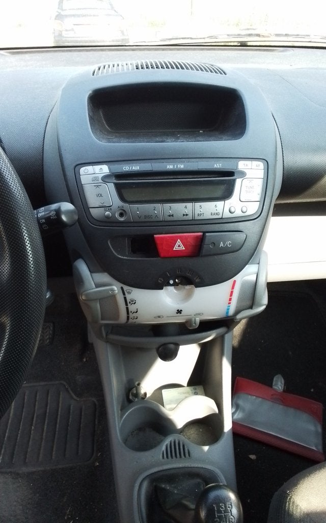 RADIO / CD  PEUGEOT 107 / TOYOTA AYGO / CITROEN C1, Niet ingevuld, Gebruikt, Citroën, Niet ingevuld