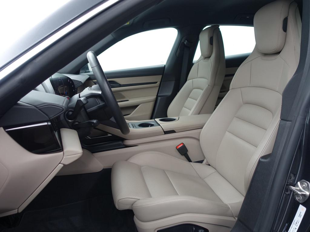 Porsche Taycan Cross Turismo 4S 84 kWh Dual View, Nachtzicht, Auto's, Porsche, Automaat, 444 km, Huisgarantie, 124 €/maand