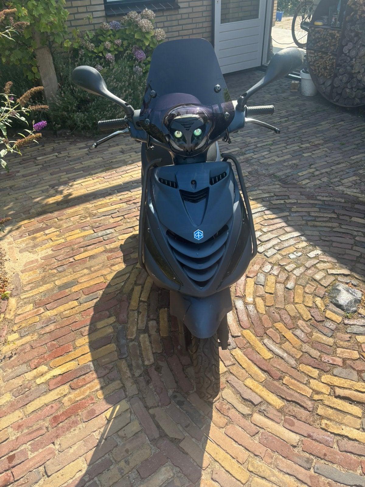 Zip 50cc 14300 km, Fietsen en Brommers, Scooters | Piaggio, Ophalen, Zo goed als nieuw, Benzine, Zip
