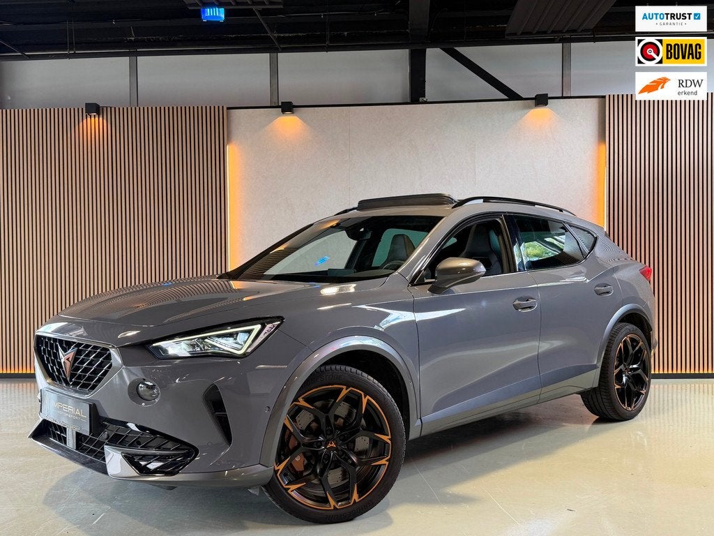 CUPRA Formentor 2.0 TSI 4DRIVE Pano|Beats|Brembo|Trekhaak|Me, Auto's, Cupra, Automaat, Gebruikt, Zwart, 4 cilinders