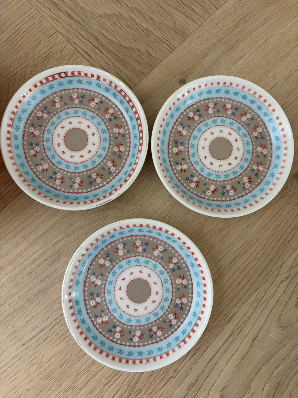 Pip studio servies 3 thee onderzetters blauw, Huis en Inrichting, Keuken | Servies, Ophalen of Verzenden, Gebruikt, Porselein