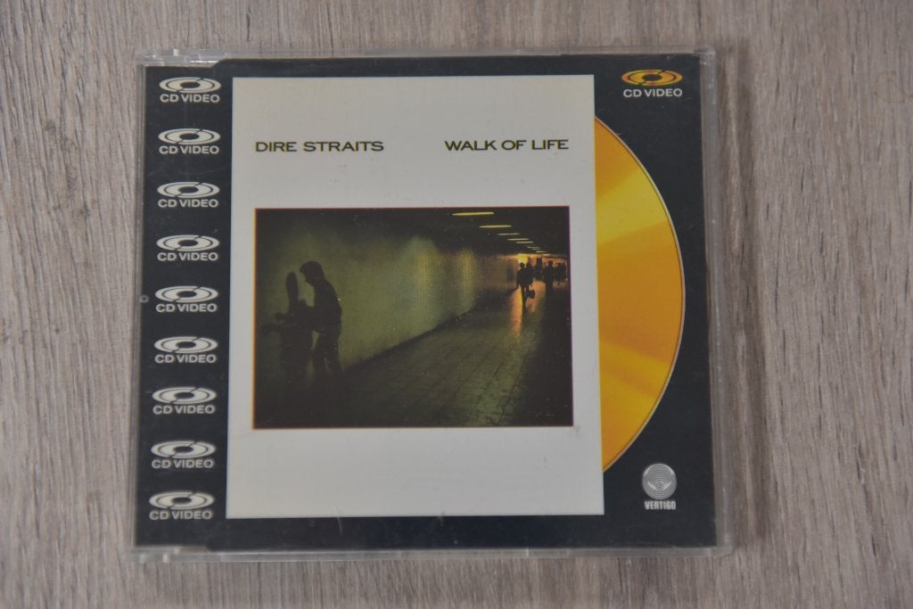 GOLDEN CD-VIDEO -- DIRE STRAITS - WALK OF LIFE, Inclusief boekje, Engels, Verzenden, Alle leeftijden