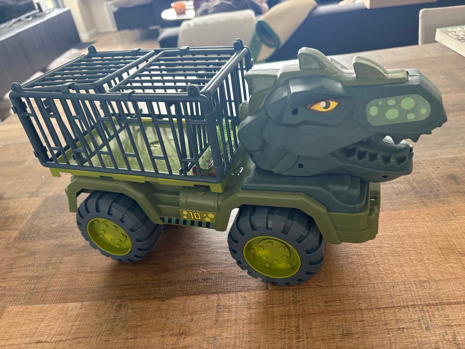 Dino Truck met kooi - Avontuurlijk speelgoed, Ophalen, Zo goed als nieuw