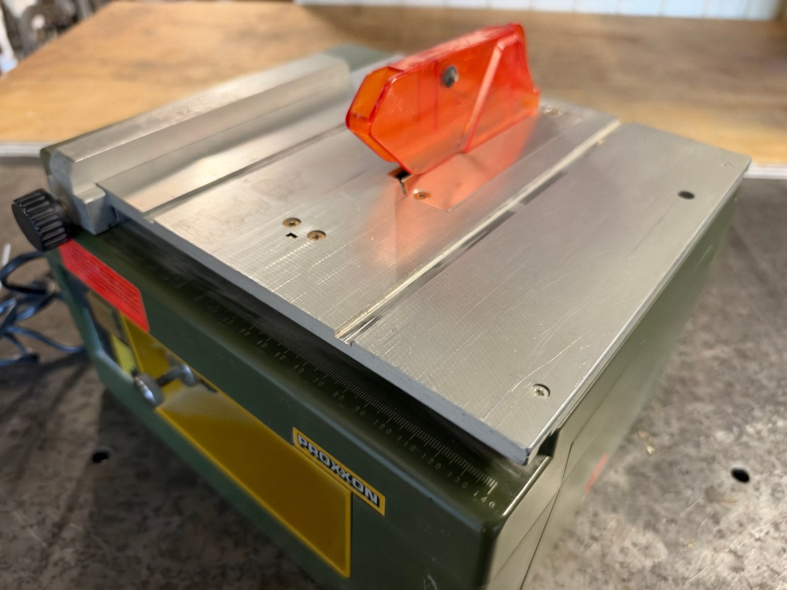 Proxxon Tafelcirkelzaag FKS/E - Compact en Krachtig, Ophalen, Minder dan 30 mm, Gebruikt, Cirkelzaag