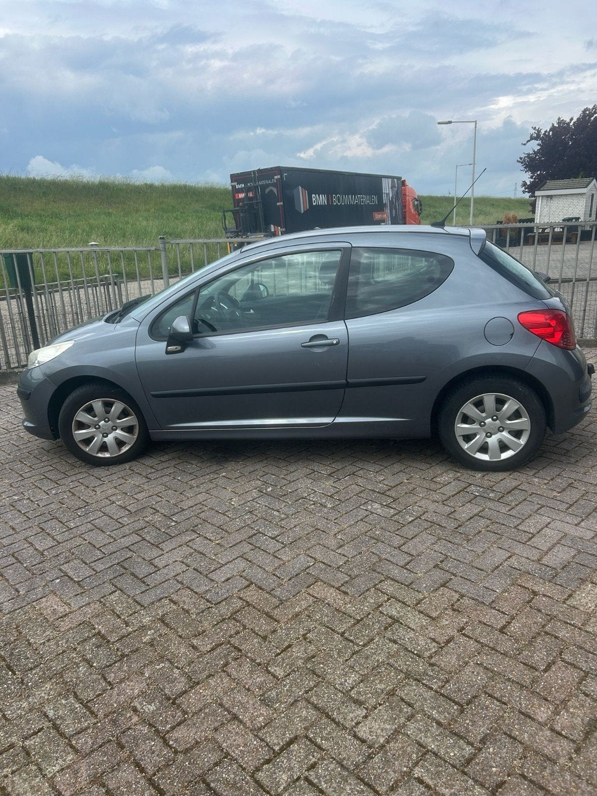 Peugeot 207, Ophalen, Peugeot