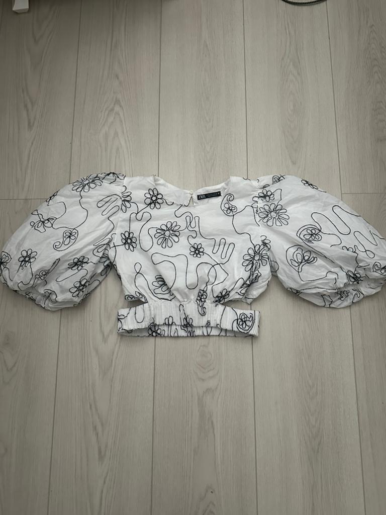 Zara blouse ( zara top S plofmouwen crop top), Ophalen of Verzenden, Zo goed als nieuw, Maat 36 (S), Wit