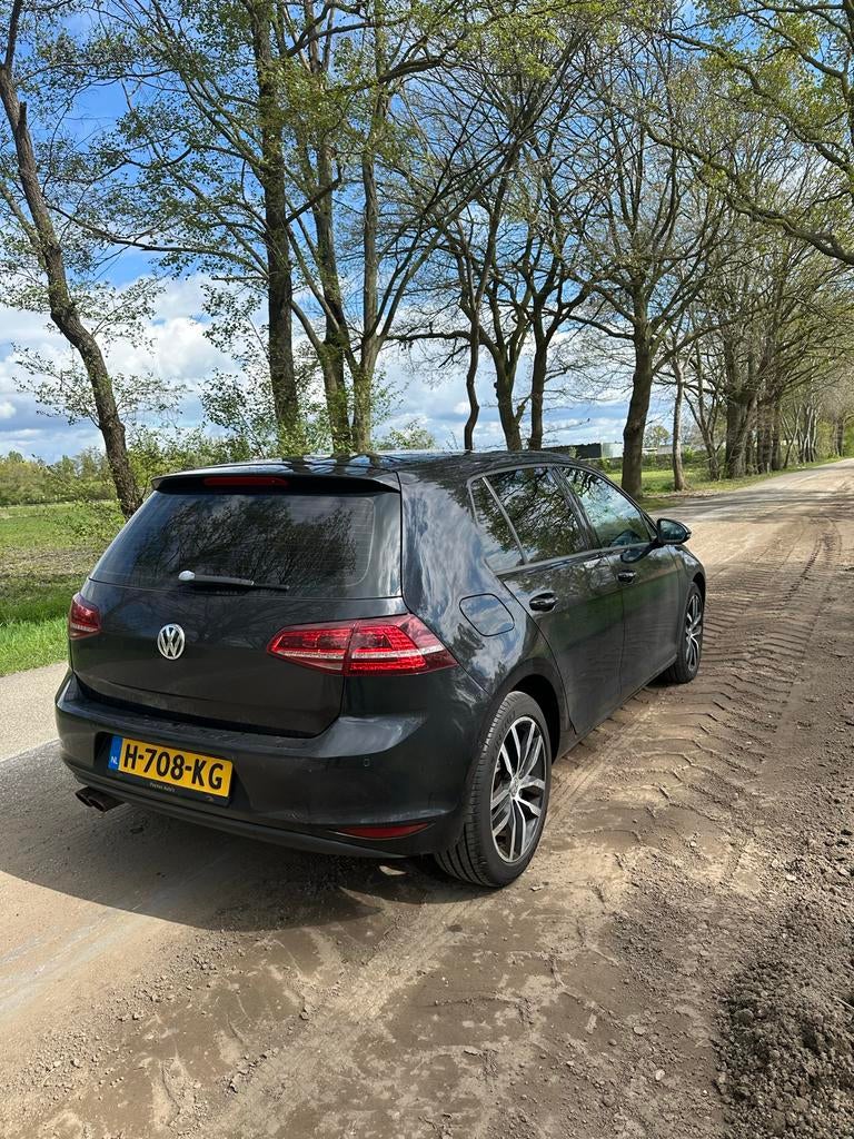 VW Golf 7 1.4 TSI ACT Highline /ACC/Massage/Autopark/VOL OPT, Auto's, 4 cilinders, 1193 kg, Zwart, 1395 cc