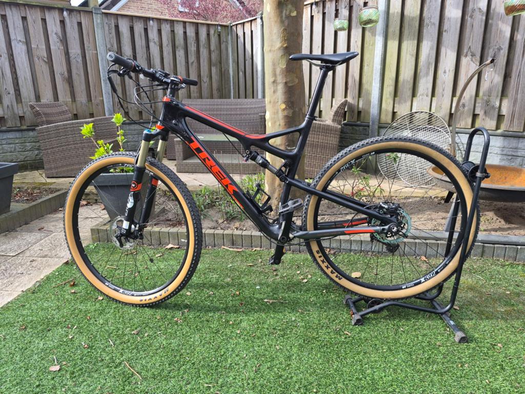 Trek Superfly 9.8 SL mountainbike XL / MTB 29er / Carbon, Fietsen en Brommers, Fietsen | Mountainbikes en ATB, 57 cm of meer, Fully