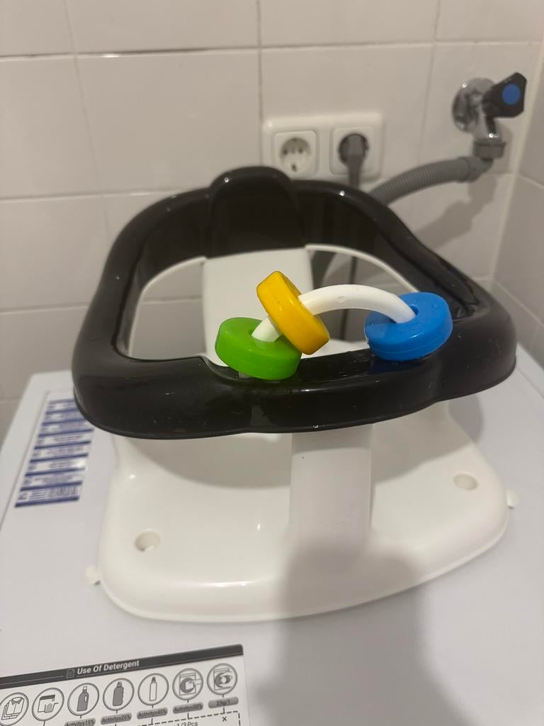 Baby badzitje met speelgoed, Huis en Inrichting, Keuken | Tupperware, Ophalen of Verzenden, Zo goed als nieuw